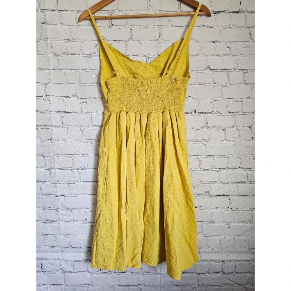 Fancyinn Mustard Yellow‎ Cutout Button Front Smocked Back Sundress Womens Medium